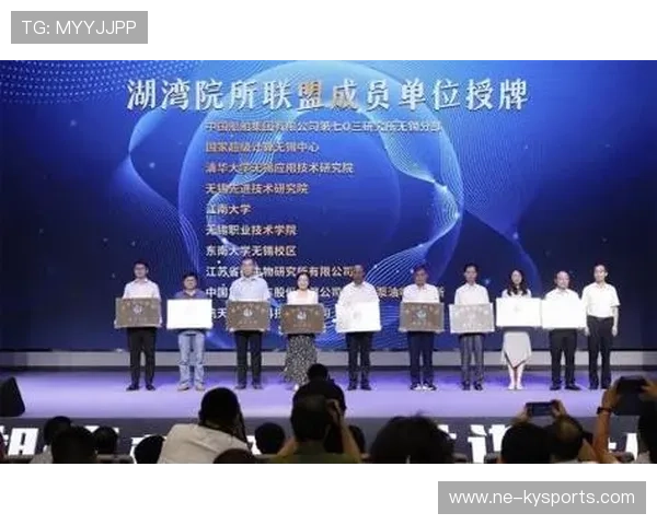 2026年游泳训练科研联盟发布高原训练适应性手册V2,游泳队云南高原训练